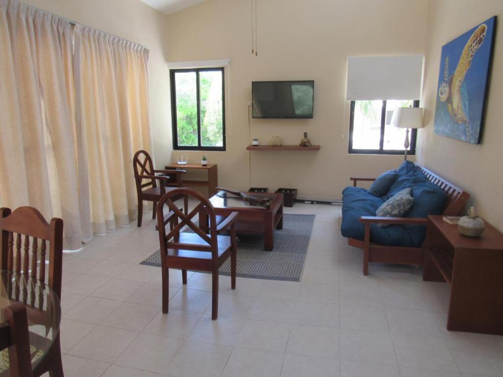 Two Bedroom Beachfront Villa Селестун Екстериор снимка